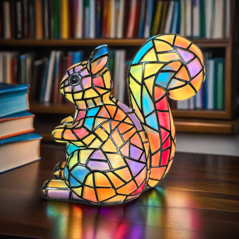 Nino | Squirrel Lamp Magisk made of colored glass