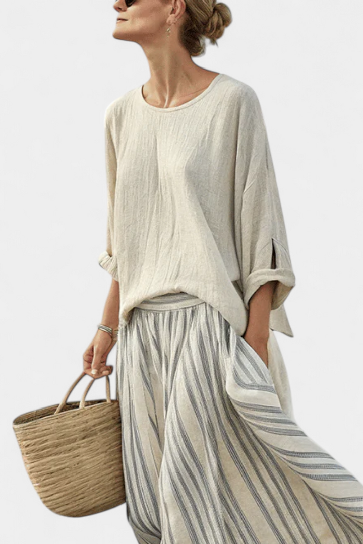 Complete Casual Daisy with Oversized Blouse and Striped Midi Skirt in Bamboo Linen for an Elegant and Comfortable Style