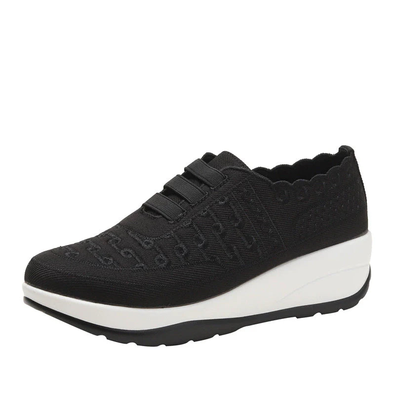 Signature Stretch-Fit Comfort Sneaker