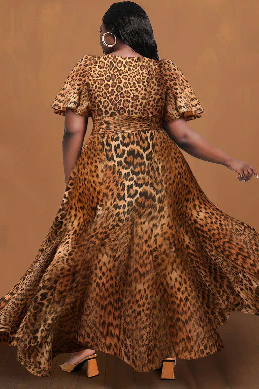 Mabel – Elegant Midi Dress