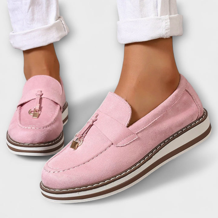 Isabella – Elegant Round Toe Loafers