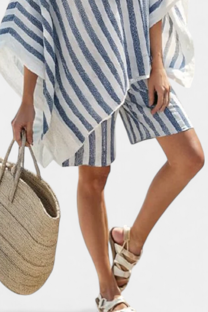 Set of striped Nancy with oversized blouse and elegant shorts