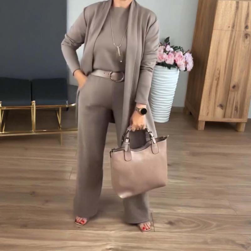 Susan | Cozy 3-Piece Elegant Set